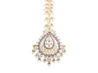 gold-kundan-and-pearl-drop-maang-tikka